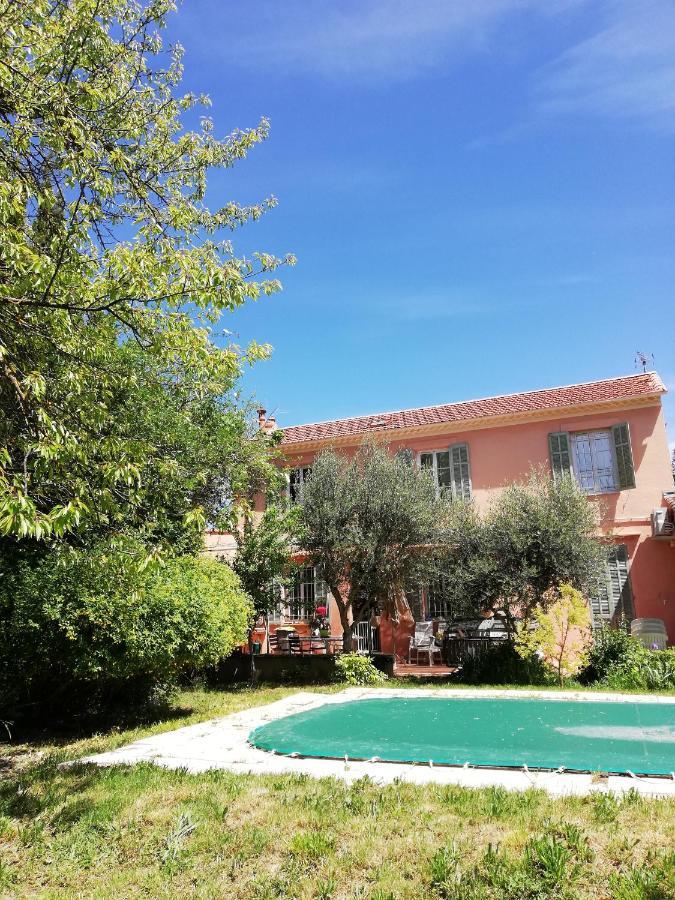 Lolifan En Provence Bed & Breakfast Brignoles Dış mekan fotoğraf